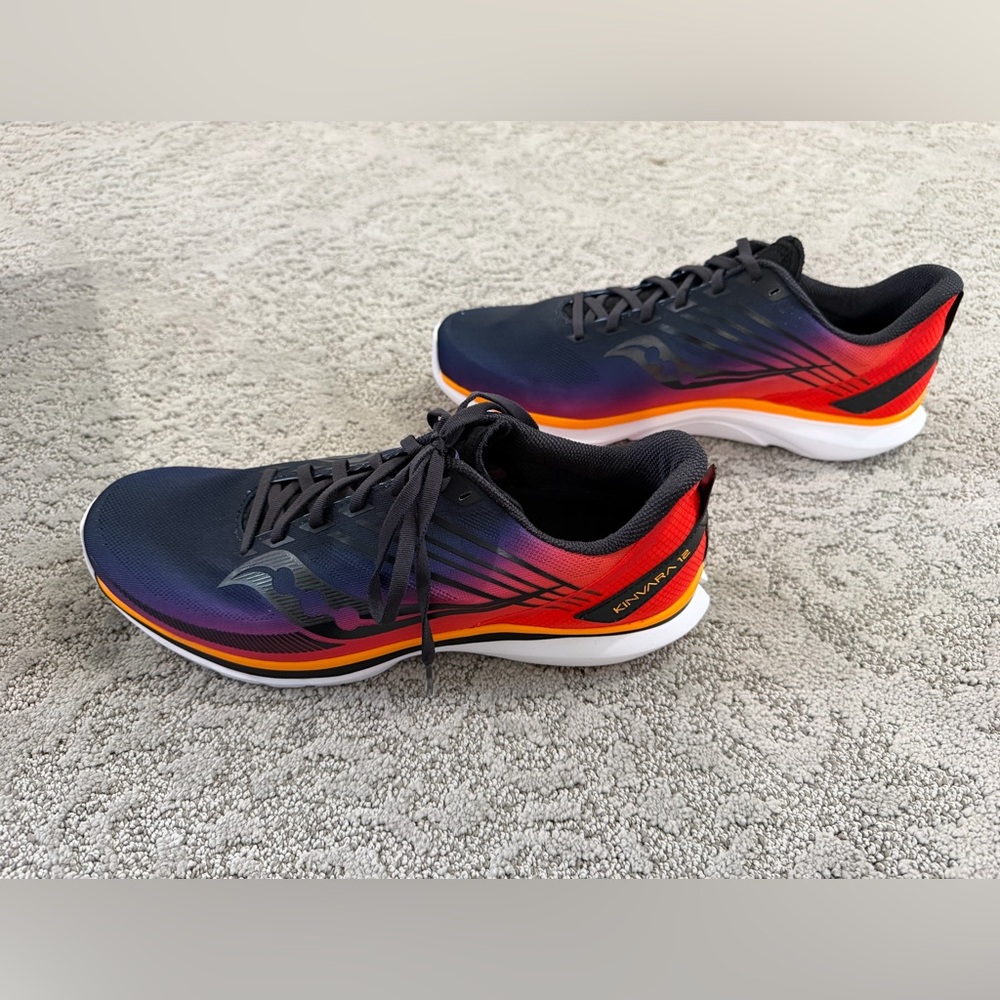 Saucony Kinvara Gradient Running Shoes - Black, Red, Orange